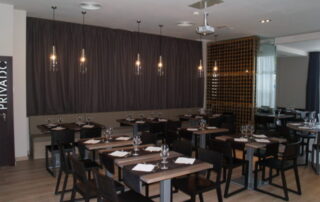 Bancadas en restaurante