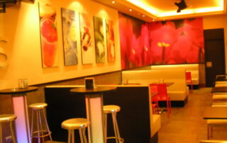 Heladería bancadas y sillas