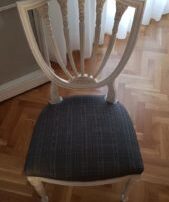 Sillas y puff retapizadas